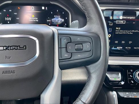 Used 2022 GMC Sierra 1500 Denali w/ Denali Reserve Package image 11