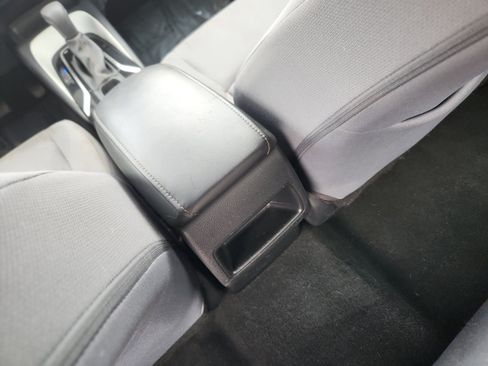 Used 2021 Toyota Corolla SE image 33