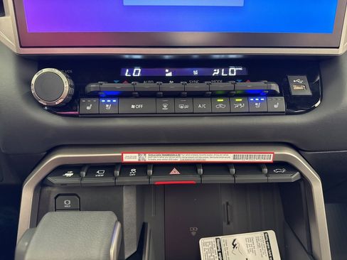 New 2026 Toyota Tundra Platinum image 32