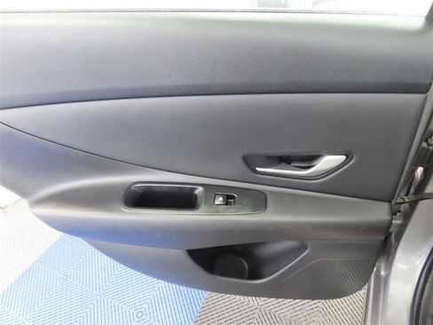 Used 2023 Hyundai Elantra SEL w/ Convenience Package FWD image 24