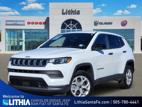 Used 2025 Jeep Compass Sport image 1