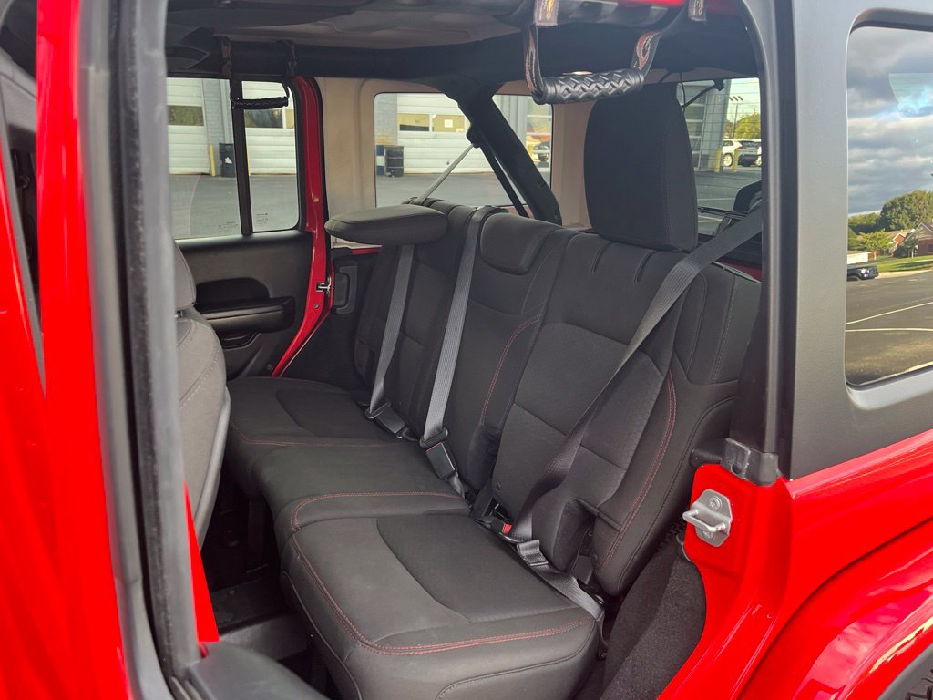 Used 2018 Jeep Wrangler Unlimited Rubicon AWD/4WD image 23