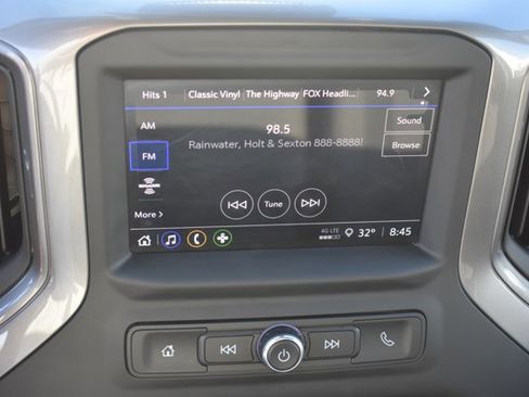 Used 2025 Chevrolet Silverado 2500 Custom w/ Custom Value Package image 24