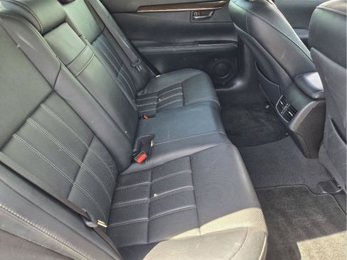Used 2018 Lexus ES 350 w/ Luxury Package w/Wood Trim FWD image 28