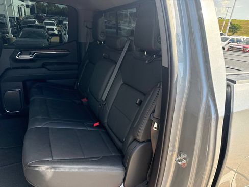 Used 2024 GMC Sierra 1500 Denali w/ Technology Package AWD/4WD image 11