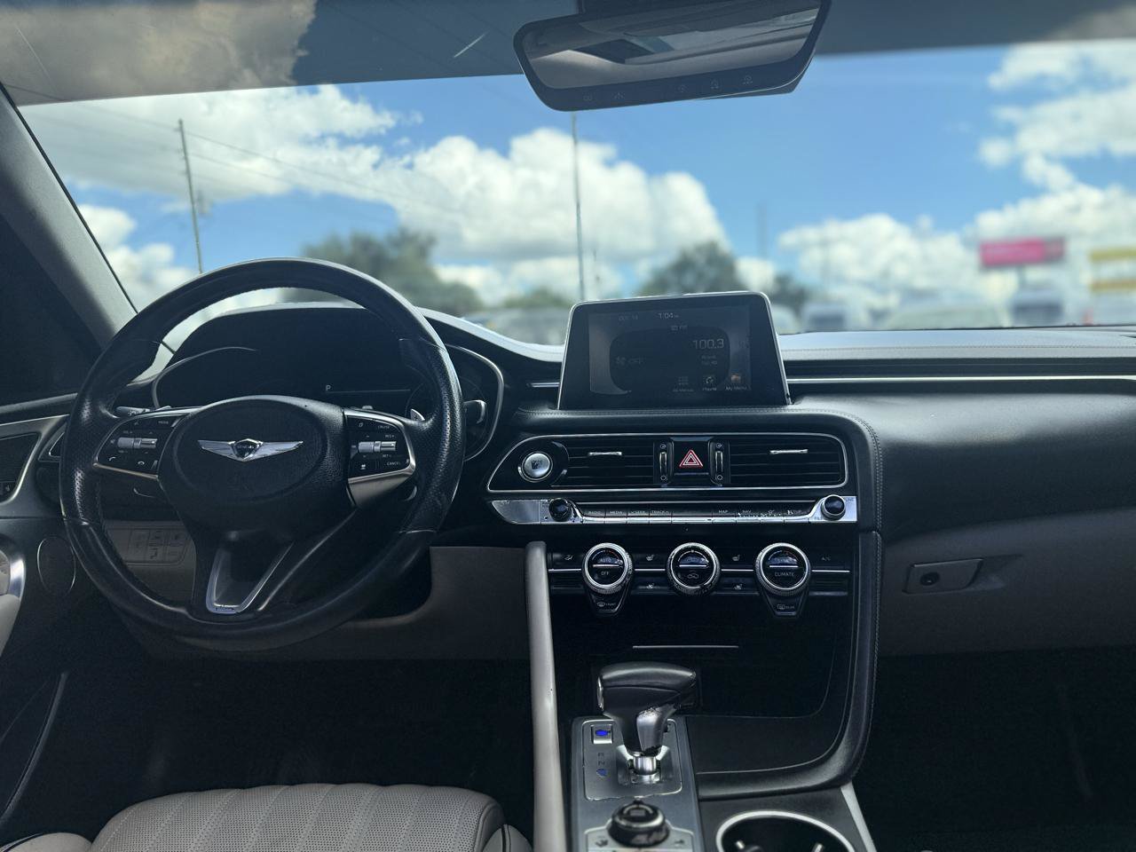 Used 2019 Genesis G70 2.0T Advanced w/ Dynamic Package RWD image 36