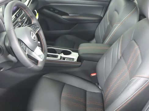 New 2025 Nissan Altima 2.5 SR w/ SR Premium Package image 21