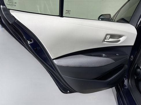 Used 2025 Toyota Corolla LE FWD image 25