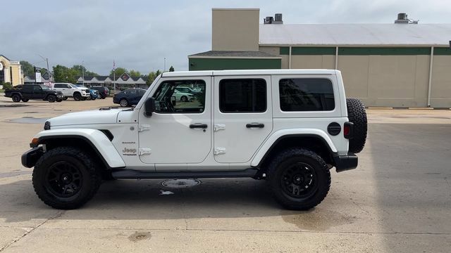 Used 2019 Jeep Wrangler Unlimited Sahara AWD/4WD image 5