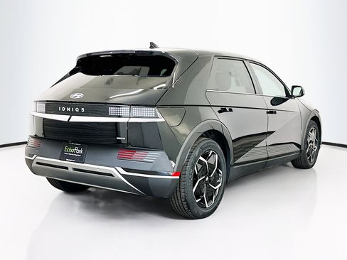 Used 2024 Hyundai Ioniq 5 SE image 9