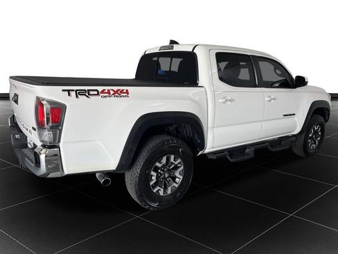 Used 2021 Toyota Tacoma TRD Off-Road AWD/4WD image 5