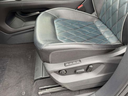 Used 2024 Volkswagen Atlas Cross Sport SEL Premium R-Line image 16