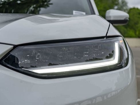 Used 2026 Honda HR-V LX image 11