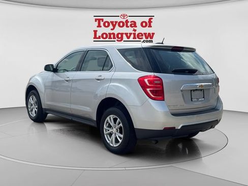 Used 2017 Chevrolet Equinox LS AWD/4WD image 3