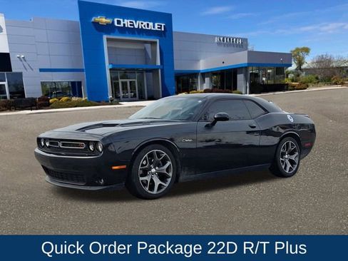 Used 2015 Dodge Challenger R/T Plus image 3