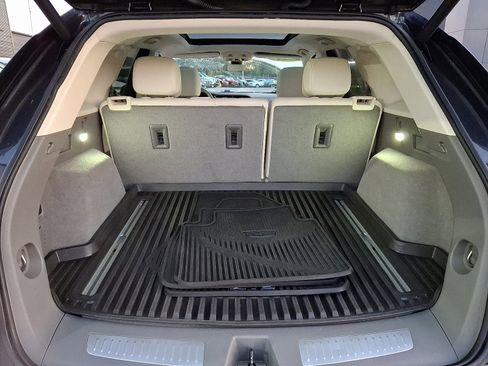 Used 2021 Cadillac XT5 Premium Luxury image 30