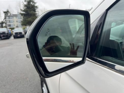 Used 2018 Ford Expedition XLT w/ Equipment Group 202A image 15