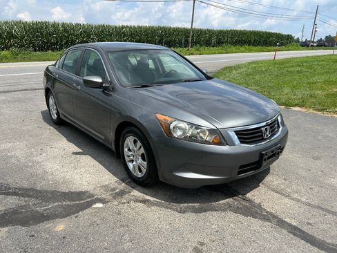 Used 2009 Honda Accord LX-P image 4