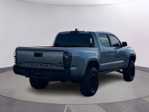 Used 2021 Toyota Tacoma SR5 RWD image 6
