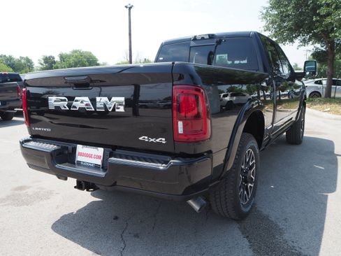New 2025 RAM 2500 Limited image 7