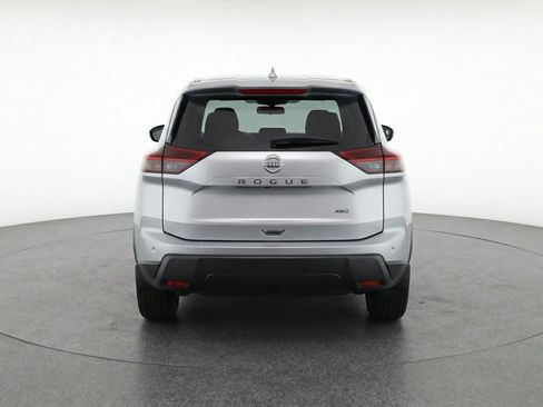 Used 2025 Nissan Rogue SV AWD/4WD image 7
