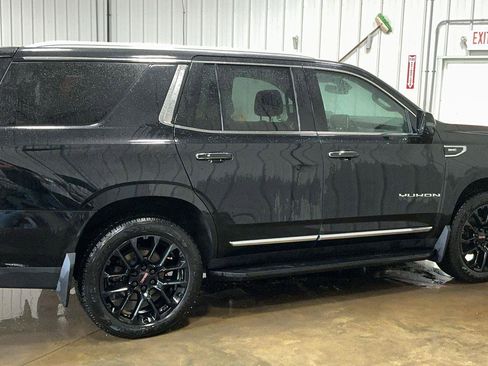 Used 2022 GMC Yukon SLT w/ SLT Luxury Package AWD/4WD image 4