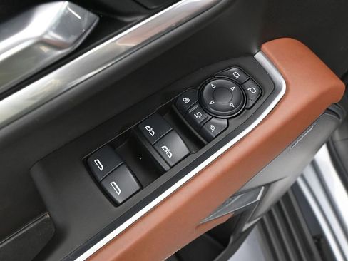 Used 2025 GMC Sierra 3500 Denali Ultimate image 23