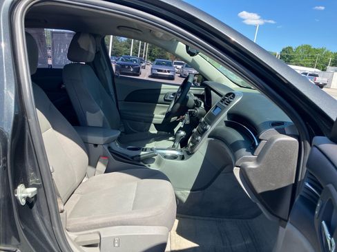 Used 2015 Chevrolet Malibu LS w/ Protection Package FWD image 32