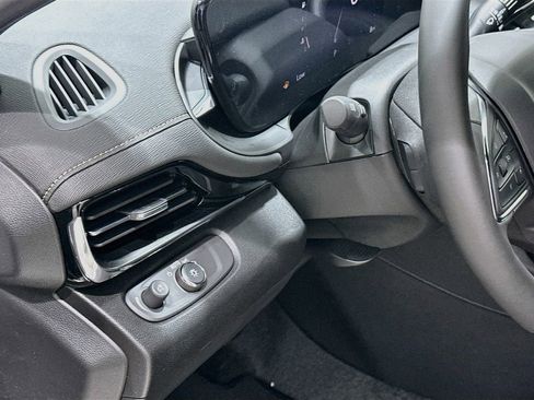 New 2026 Buick Envista Preferred FWD image 10