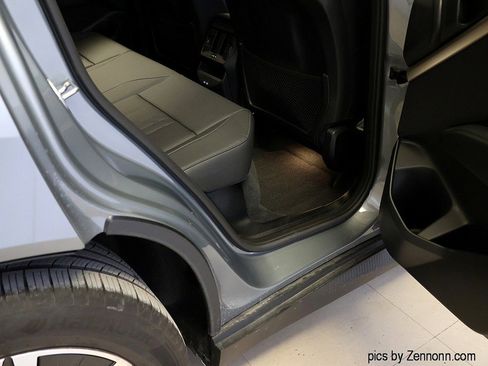 Used 2025 BMW X3 xDrive30i image 32