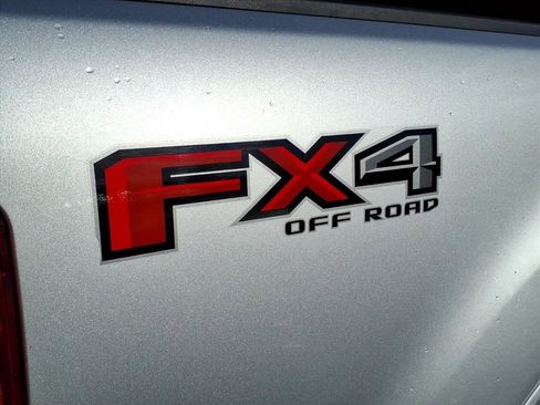 Used 2019 Ford Ranger Lariat w/ Equipment Group 501A Mid image 7