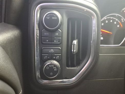 Used 2020 Chevrolet Silverado 1500 LT image 19