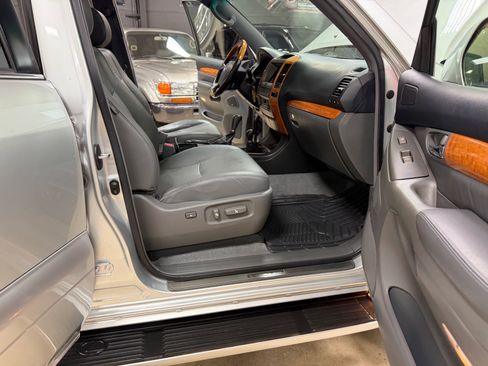 Used 2006 Lexus GX 470 AWD/4WD image 25