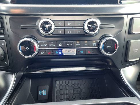Used 2024 Ford F150 Raptor AWD/4WD image 22