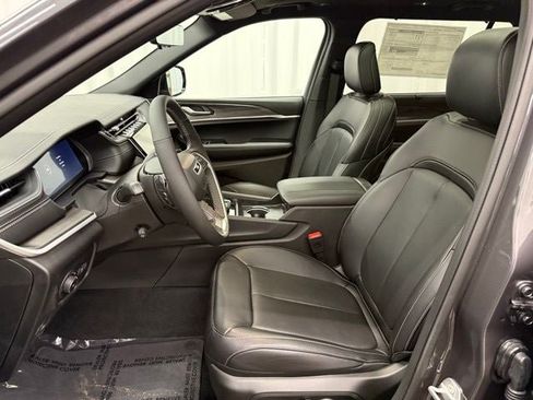New 2025 Jeep Grand Cherokee L Limited w/ Luxury Tech Group II AWD/4WD image 5