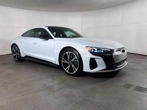 Used 2023 Audi e-tron GT Premium Plus image 1
