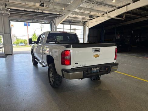 Used 2013 Chevrolet Silverado 2500 W/T AWD/4WD image 4