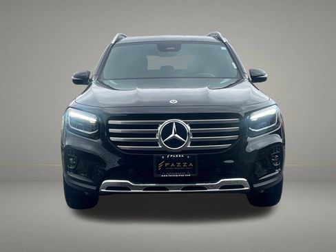 Used 2025 Mercedes-Benz GLB 250 4MATIC image 9