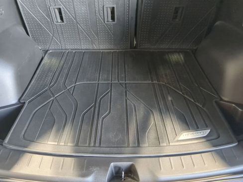 Used 2024 Chevrolet Blazer LT w/ LPO, Black Grille Bar Package FWD image 39