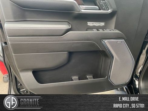 Used 2024 GMC Sierra 1500 Denali AWD/4WD image 11