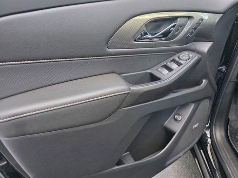 Certified 2023 Chevrolet Traverse Premier w/ Redline Edition image 10