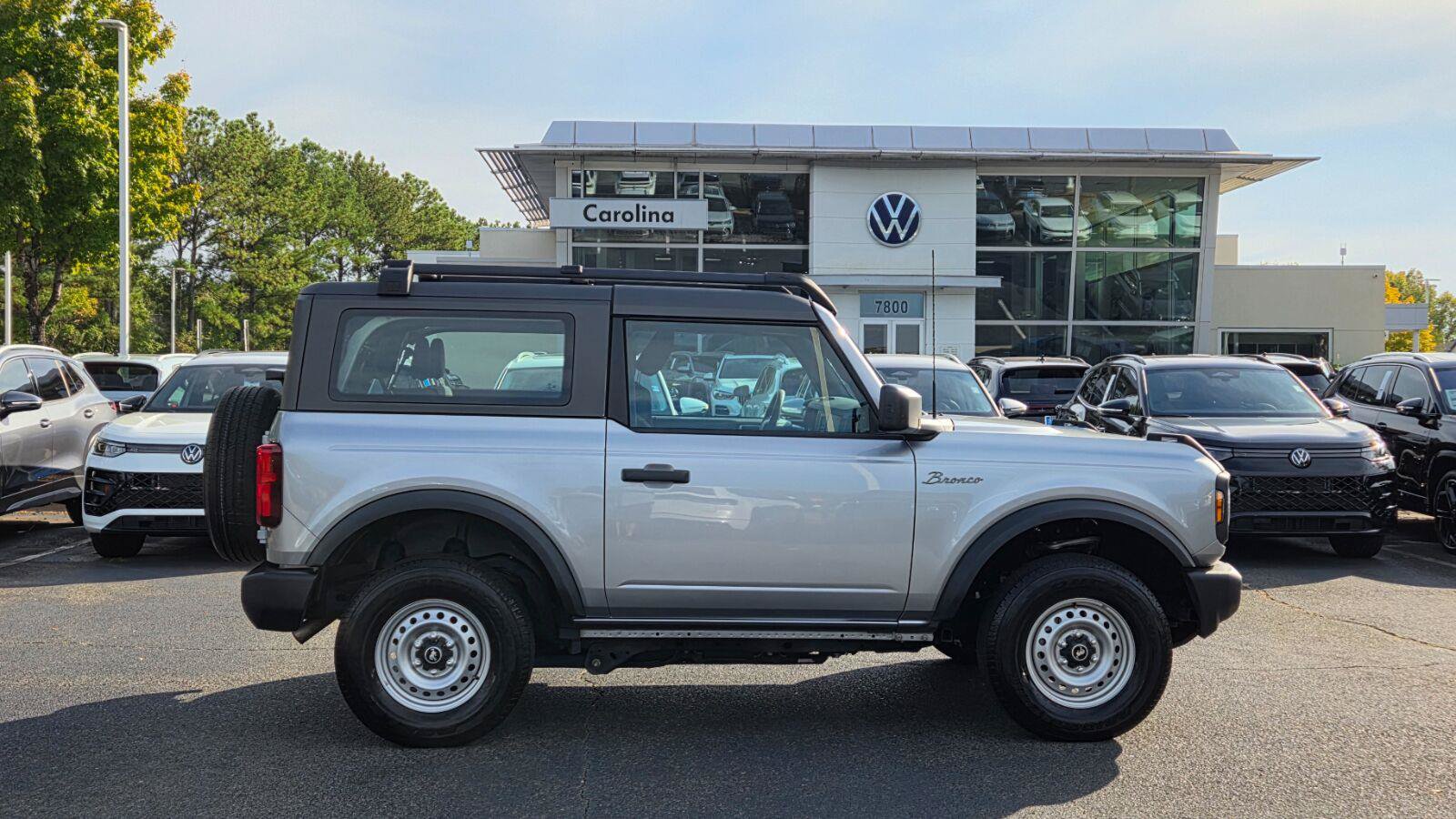 Used 2023 Ford Bronco 2-Door AWD/4WD image 9