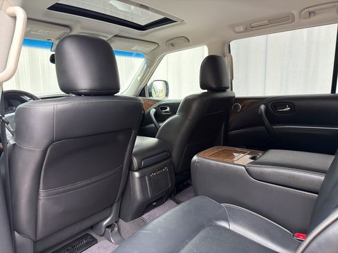 Used 2017 INFINITI QX80 4WD w/ Driver Assistance Package image 13