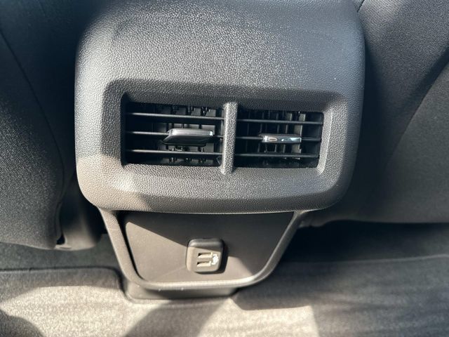 Certified 2024 Chevrolet Equinox LT FWD image 22
