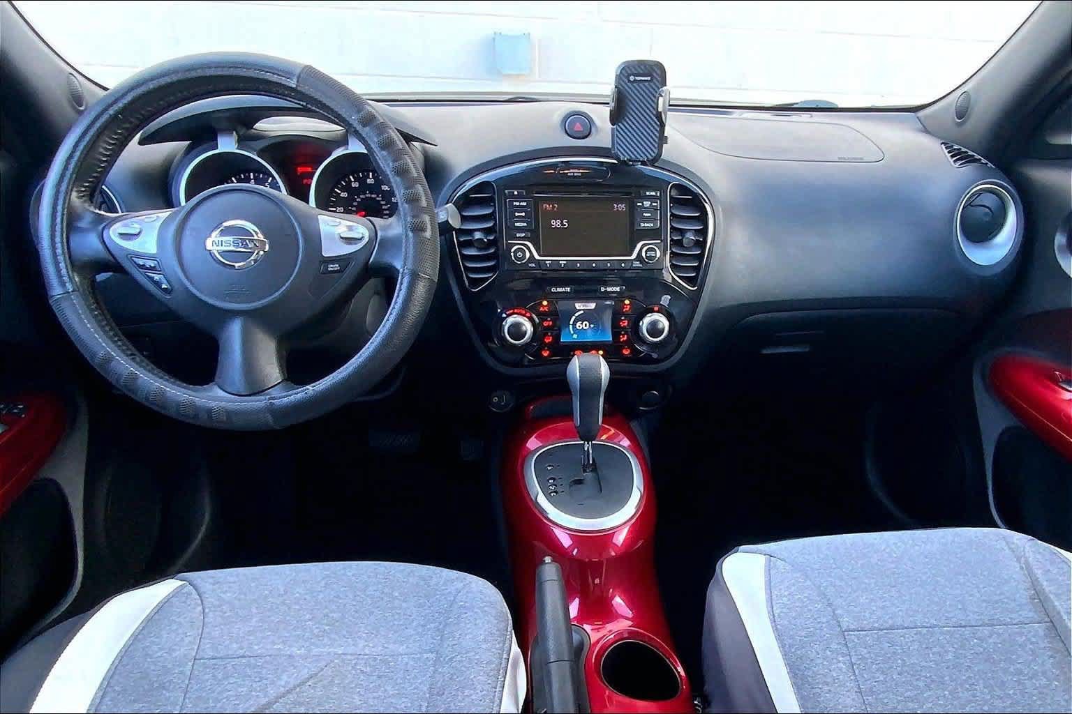 Used 2016 Nissan Juke SV FWD image 10
