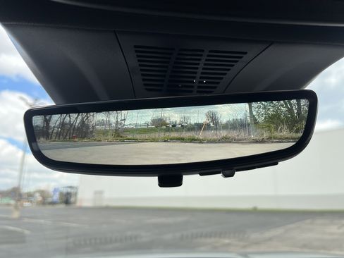 Used 2025 Chevrolet Blazer EV AWD Police image 28
