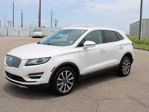 Used 2019 Lincoln MKC Reserve w/ MKC Technology Package FWD image 2