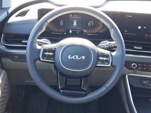 New 2026 Kia Carnival FWD image 22