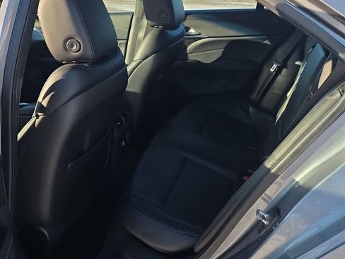 Used 2021 Cadillac CT4 Premium Luxury image 6