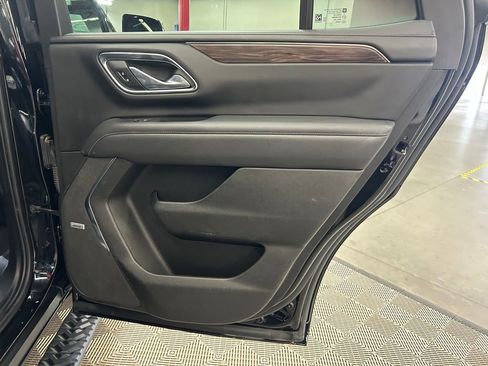Used 2023 Chevrolet Tahoe Z71 AWD/4WD image 16